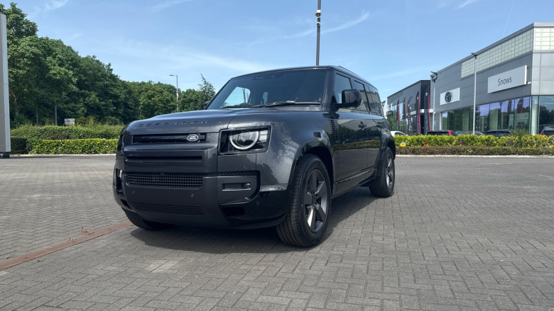 Land Rover Defender 3.0 D250 X-Dynamic SE 110 5dr Auto Diesel Estate